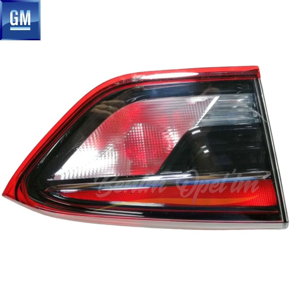 Product Code : 13467978 - Opel Crossland X Left Rear Inner Tail Light Red Black (Trunk) GM Genuine 13467978 - 39137523