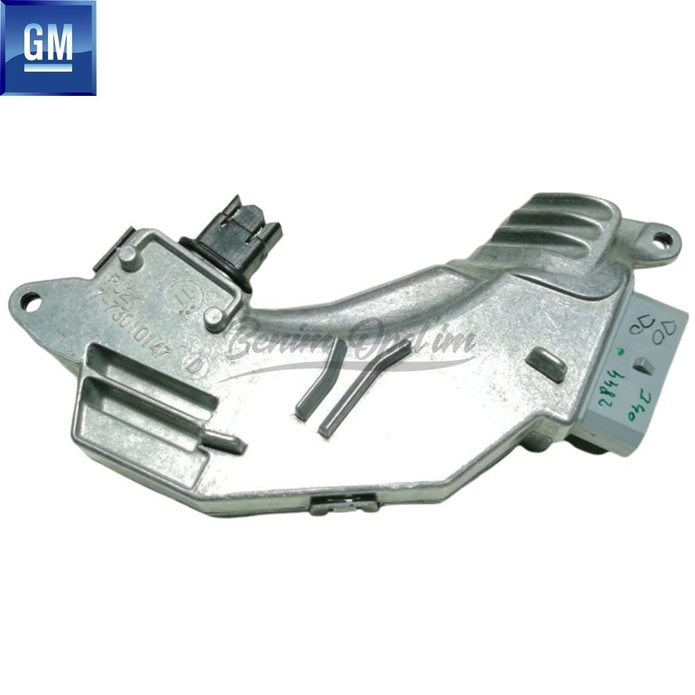 Product Code : 1808552i - Opel Signum-Vectra C Mounted Heating Regulator Imported Original