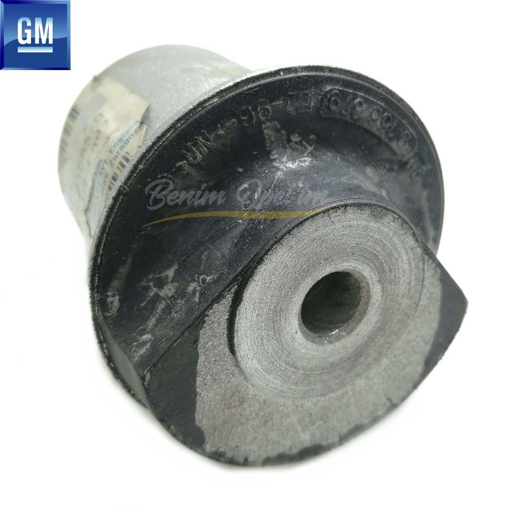 Rear Axle Bushing Opel Meriva A, Astra G, Zafira A, Corsa C, Combo C GM Genuine 5402638 - 13157518 - 5402634