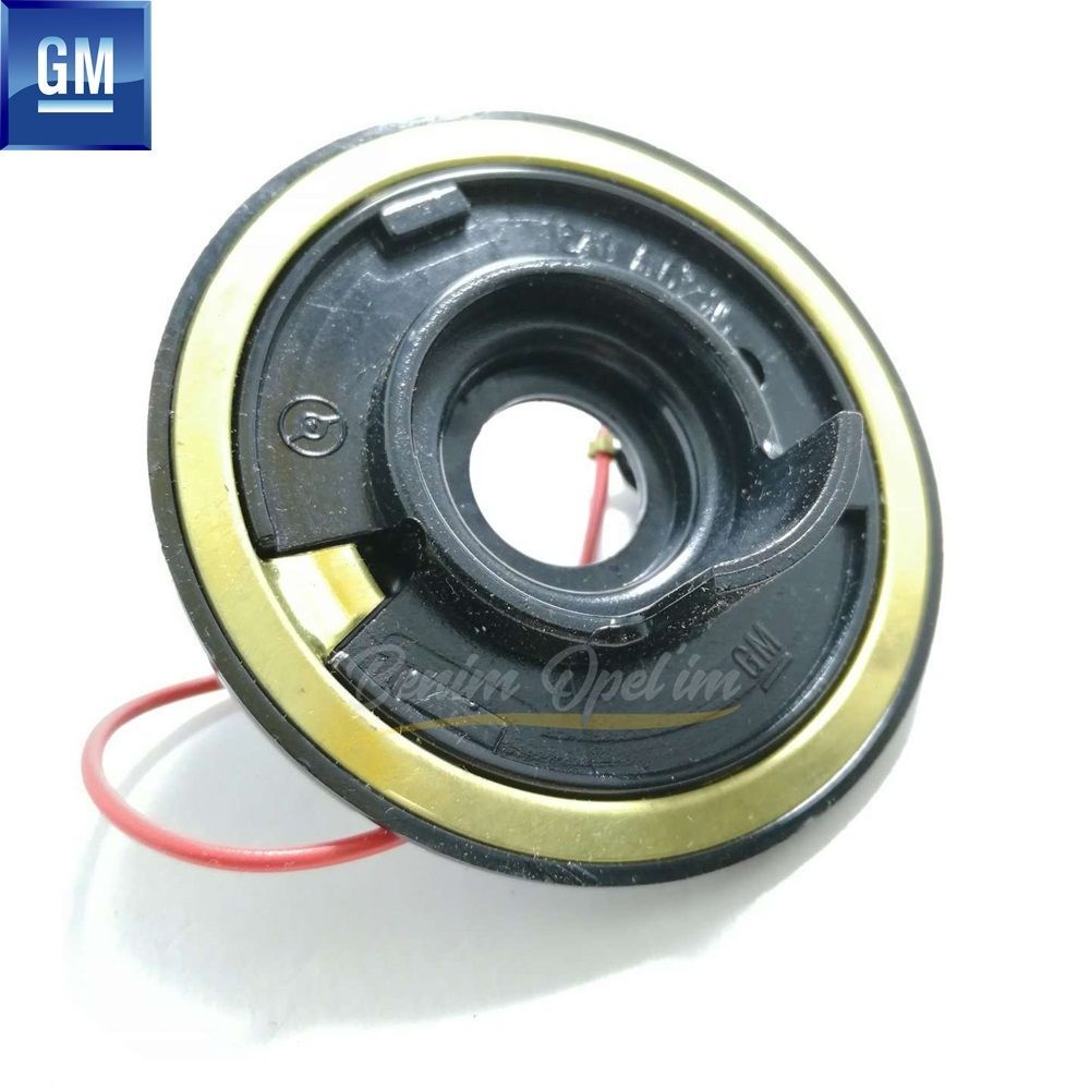 Product Code : 1241615 - Steering Horn Fibre Opel Astra F G, Vectra A B, Zafira A, Corsa A B, Tigra A, Omega A GM Genuine 1241615 - 90209022