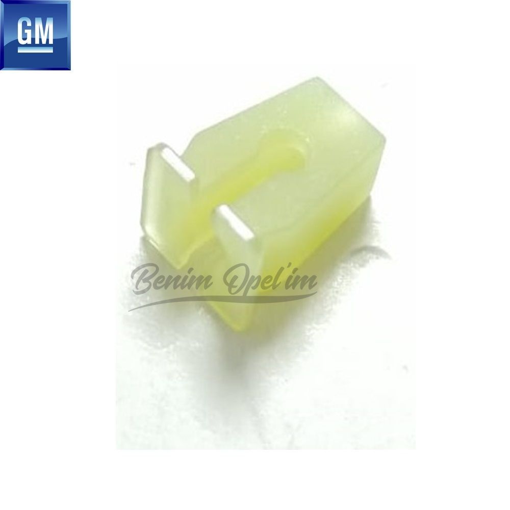 Product Code : 1216957 - Headlamp Clip Opel Astra F H, Calibra, Corsa B, Tigra A, Omega A B, Vectra A GM Genuine 1216957 - 90230960