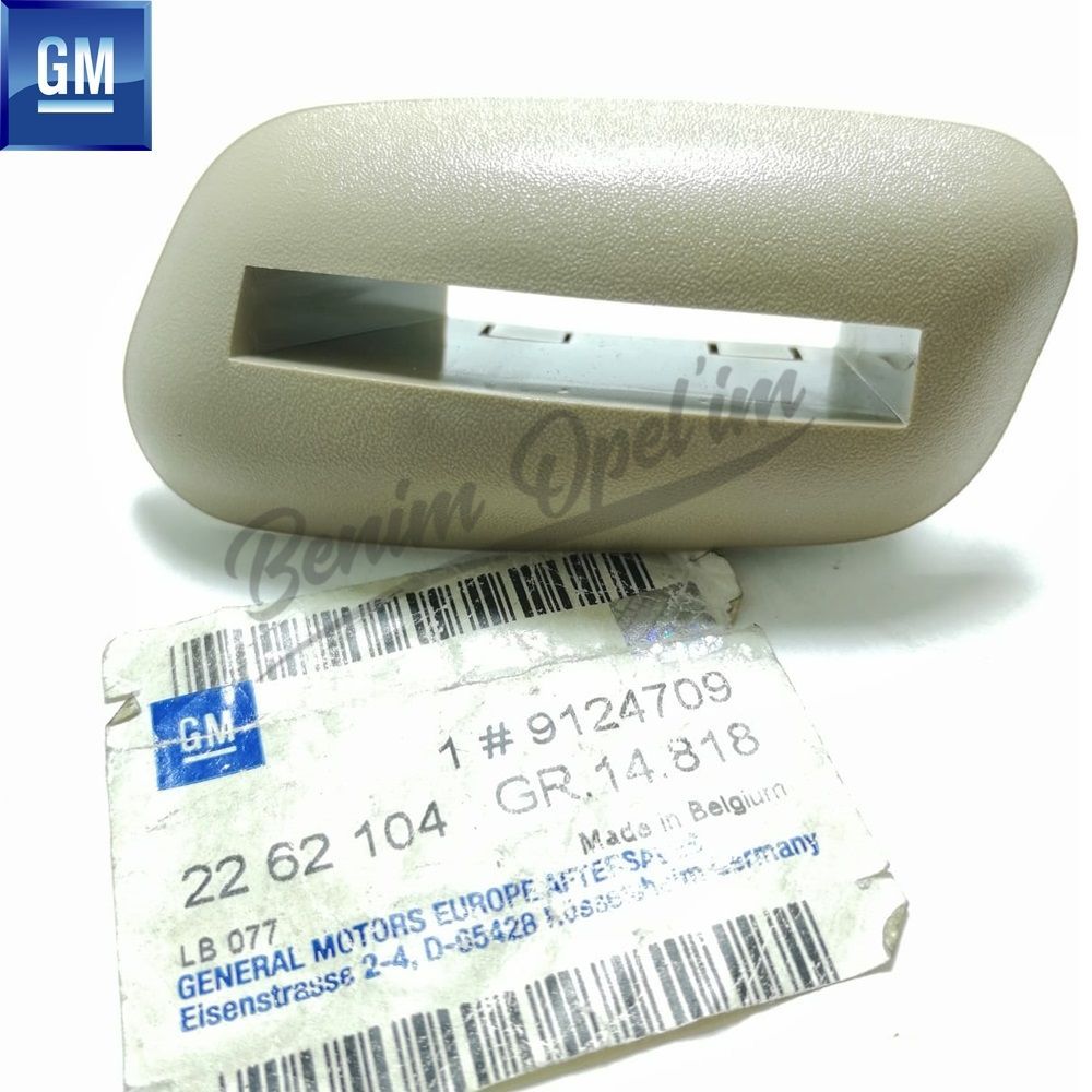 Product Code : 2262104 - Opel Astra G, Zafira A Right Front Seat Recliner Lower Cover Beige GM Genuine 2262104 - 9124709