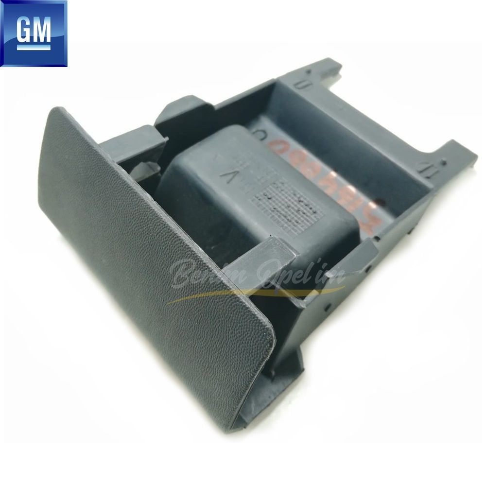 Product Code : 5164660 - Opel Astra G Right Front Starter Jack Cover Smoked GM Genuine 5164660 - 90547334