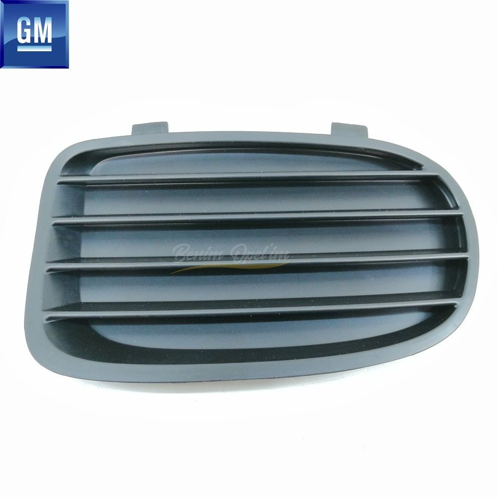 Opel Vectra B Right Fogless Bumper Fog Cover Black GM Genuine 1400648 - 90548324