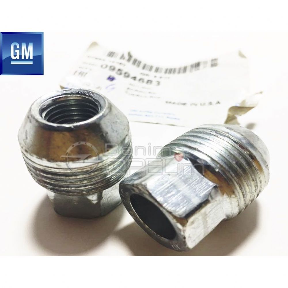 Product Code : 9594683 - Chevrolet Cruze Wheel Nut With Wheel Cover GM Genuine 9594683 - 1008517