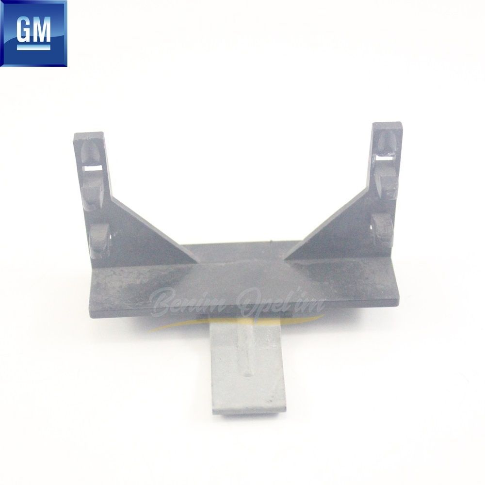 Product Code : 815858 - Opel Omega A, Vectra A Vacuum Sensor Bracket 1.3/1.4/1.6/1.8 GM Original 815858 - 90225716