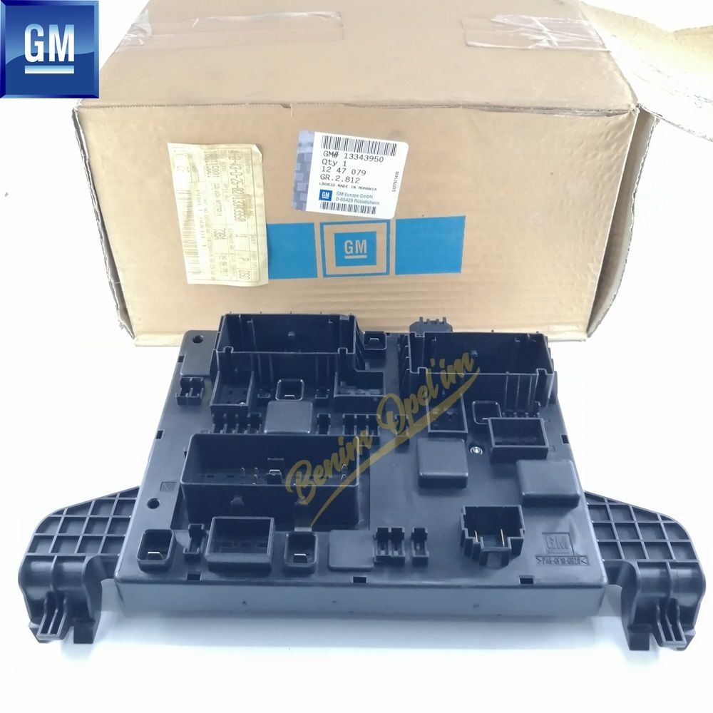 Product Code : 1247079 - Opel Astra J Rear Fuse Box (Rp) GM Genuine 1247079 - 13343950