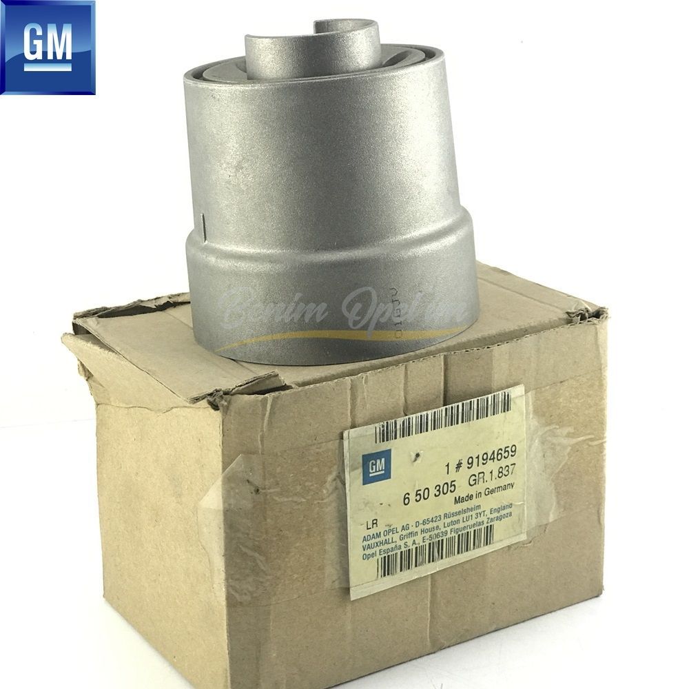 Product Code : 650305 - Opel Omega B, Vectra B, Vectra C Metal Oil Filter Housing (Vessel) 2.5/2.6/2.5/3.0/3.2 GM Original 650305 - 9194659