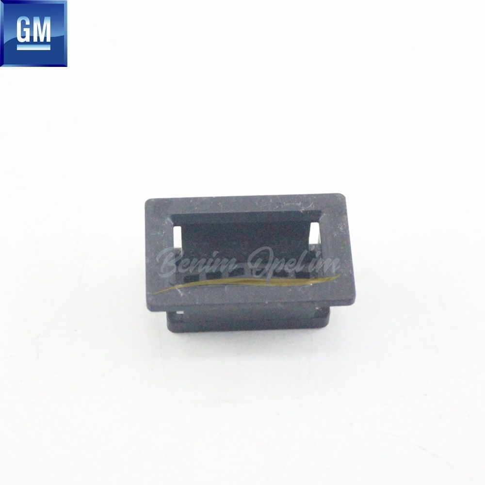 Opel Astra F, Corsa A Front Fender Radiator Louver Grommet (Clip) GM Original 1320763 - 90321425