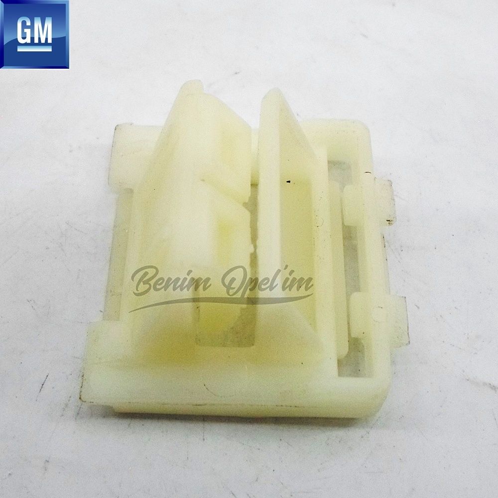 Opel Kadette E Roof Rail Cover Clip GM Genuine 188557 - 90221973