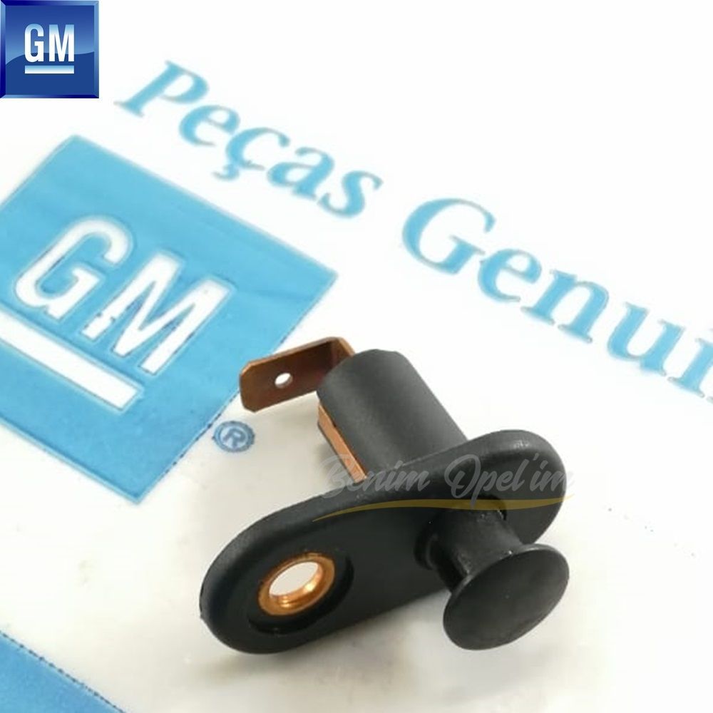 Product Code : 1240234 - Opel Vectra A Single Plug Rear Trunk Light Switch 3.2 Cm (Switch) GM Genuine 1240234 - 90347641