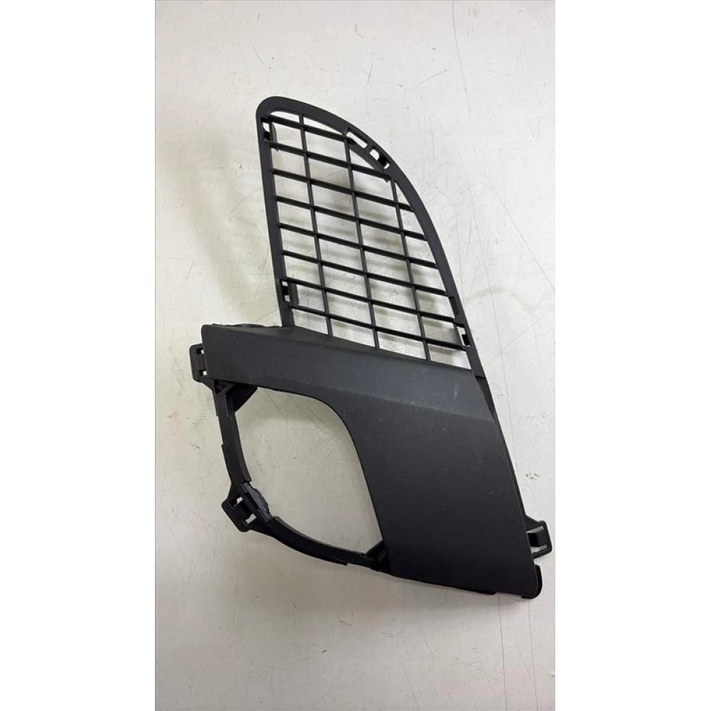 Opel Insignia A Sağ Tampon Izgara Çerçevesi OPC 13329548 1400759