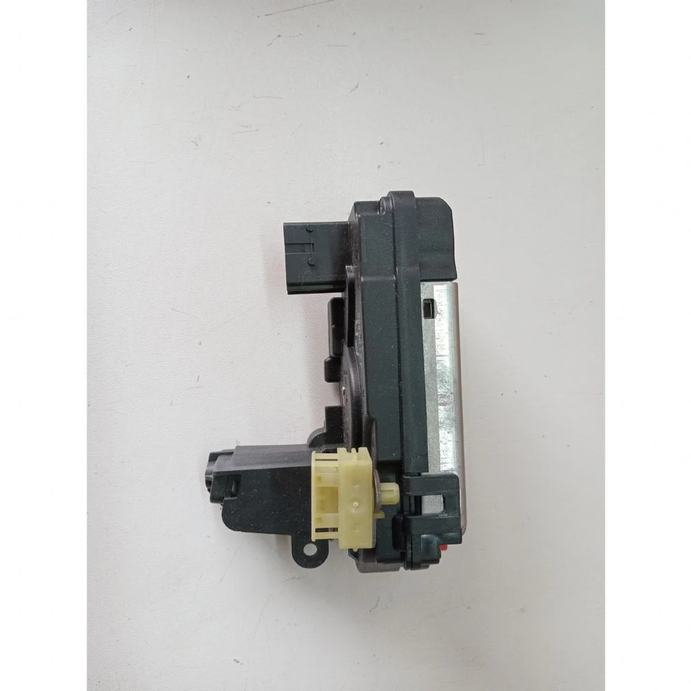 Opel Astra H Sol Arka Kapı Kilidi Motoru 13106002 13210734 133225