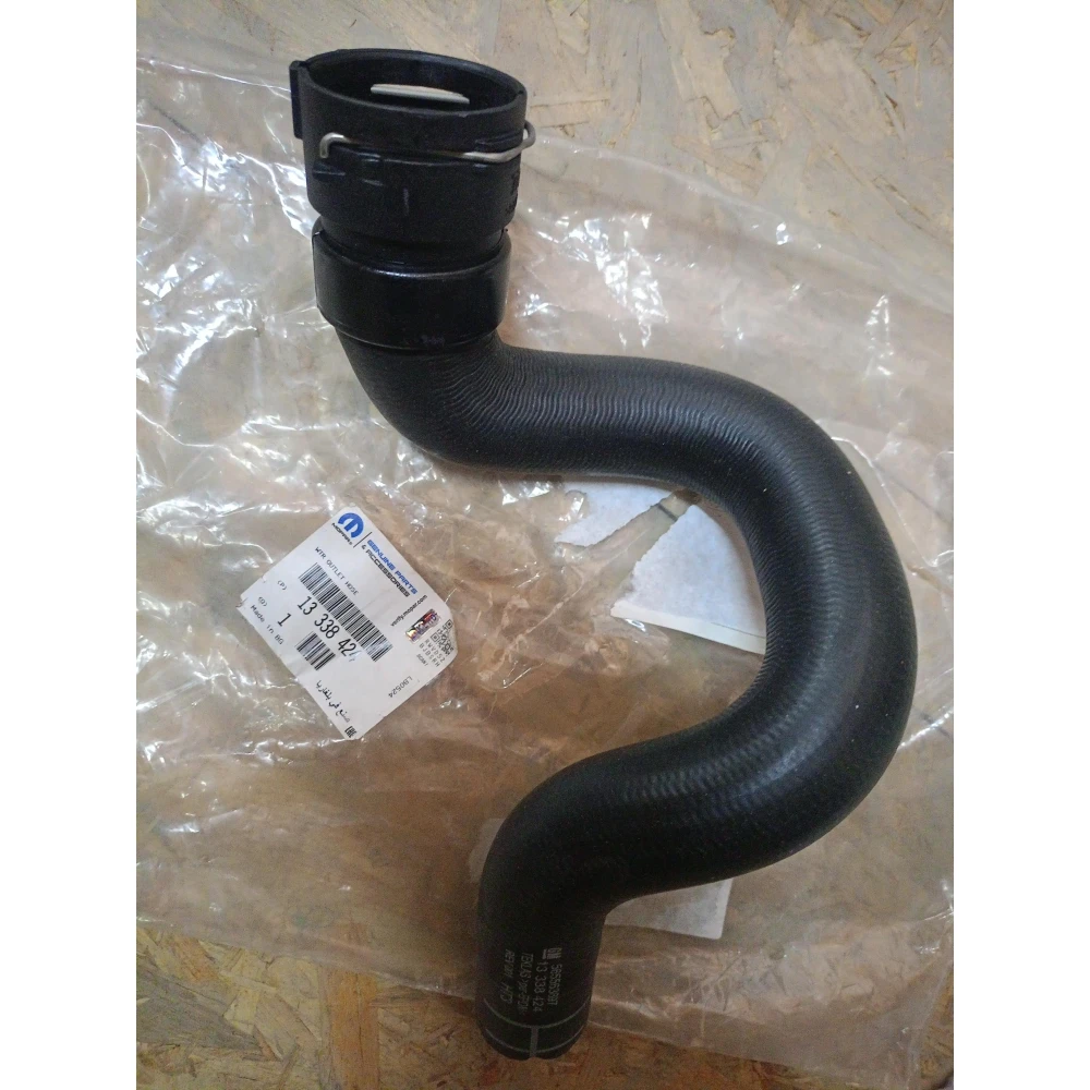 RADYATÖR ÇIKIŞ HORTUMU AST-J 1.3