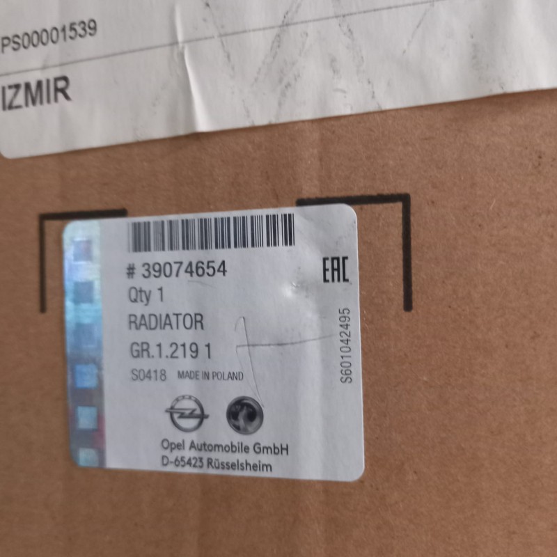 Opel İnsignia A16XHT 170 Bg Su Radyatörü Otomatik Vites Orijinal 39074654