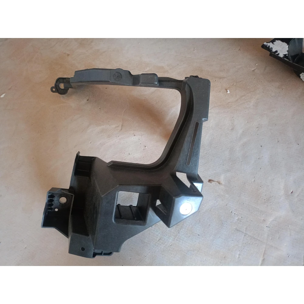 Citroen C3 Aircross Sağ Far Bağlantı Braketi