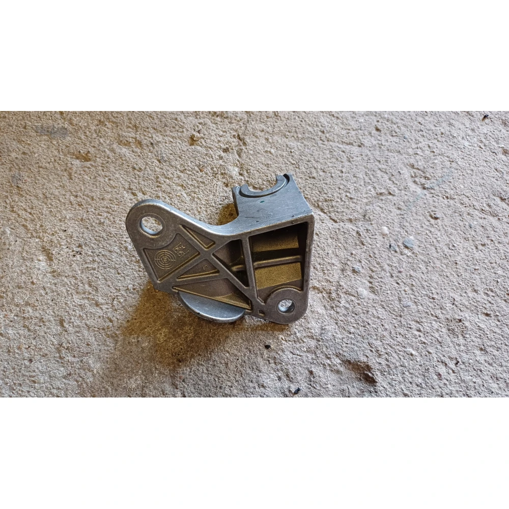 Opel Astra J Vites Kutusu Kulağı 55567787