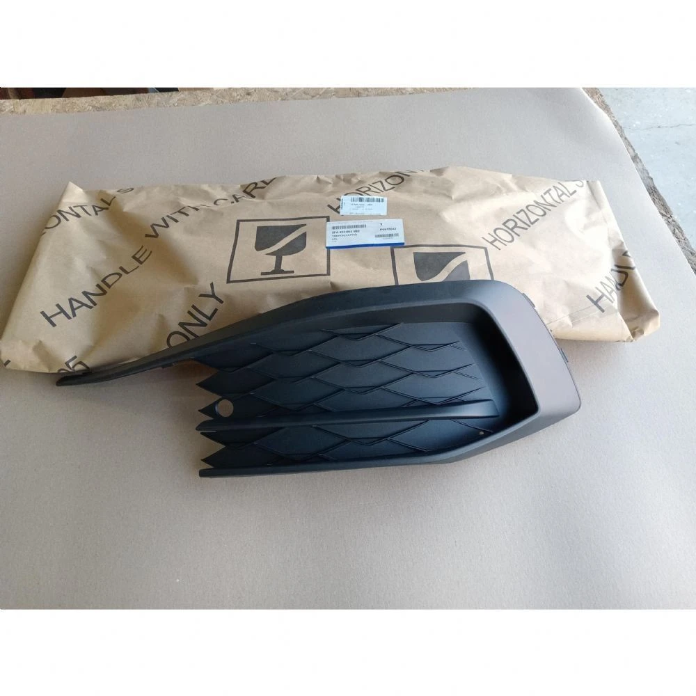 SEAT LEON KL1 MK4 Ön Sol Izgara Kapağı