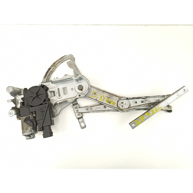 Ürün Kodu : 9113362 - ÖN SAĞ CAM KRİKOSU CORSA C 1.7 16V DI CAT (Y 17 DTL / LK8)